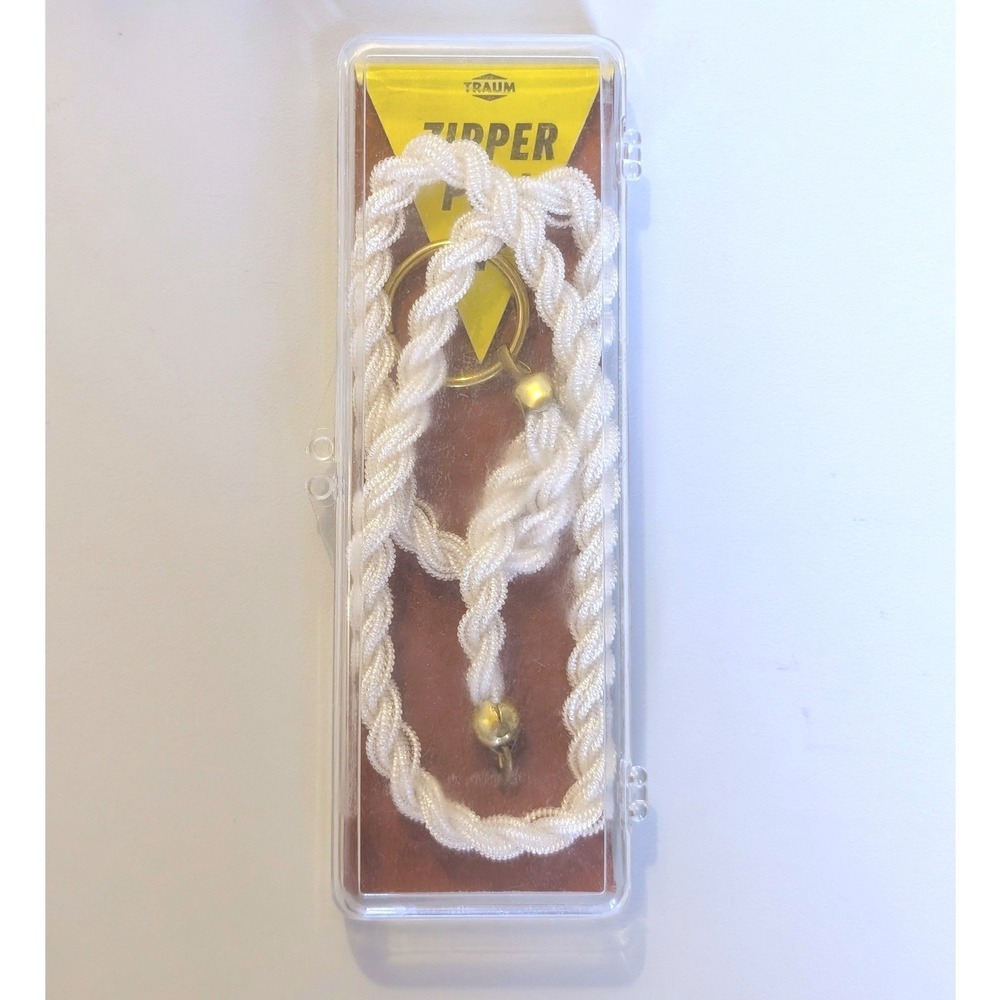Vintage David Traum Zip-It-Yourself Zipper Pull Helper White Braided Cord